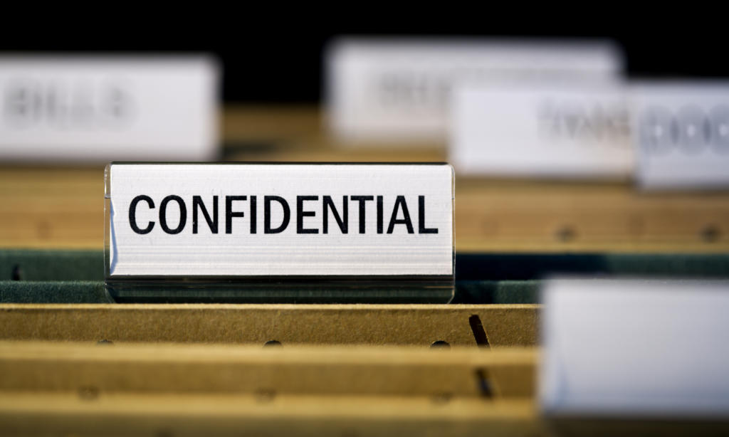 mapp för konfidentiell arbetsplatsutredningsrapport